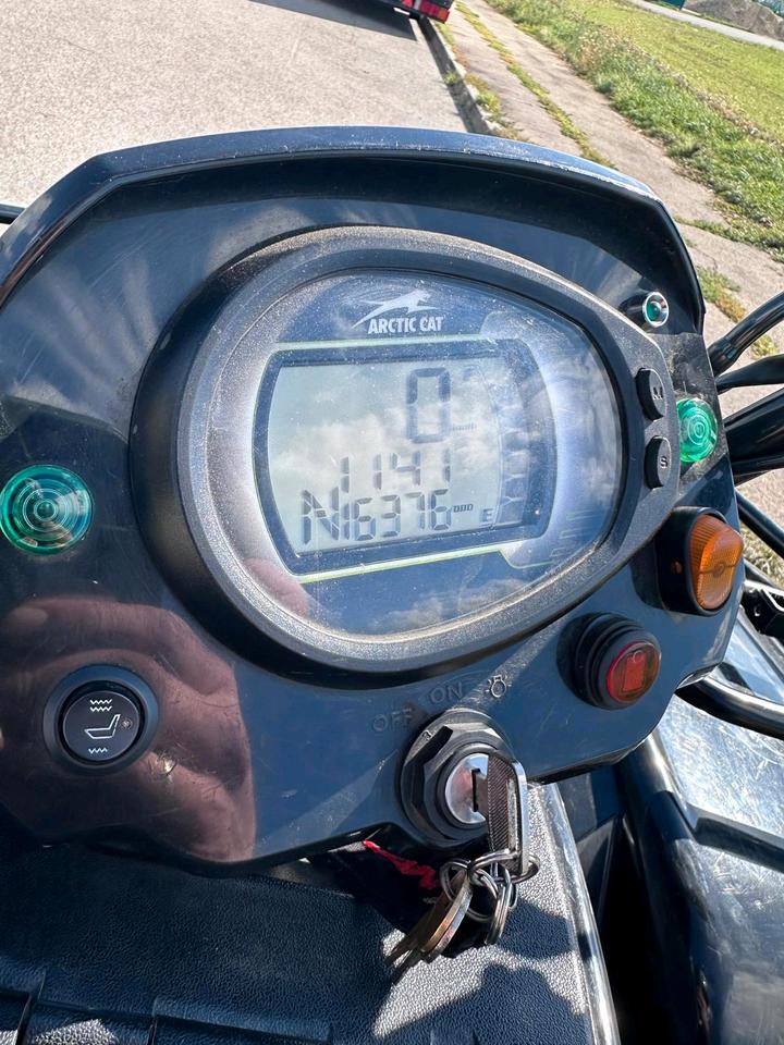 Weitere Motorräder quad arctic cat trv 550i LoF 2015 — фото 8