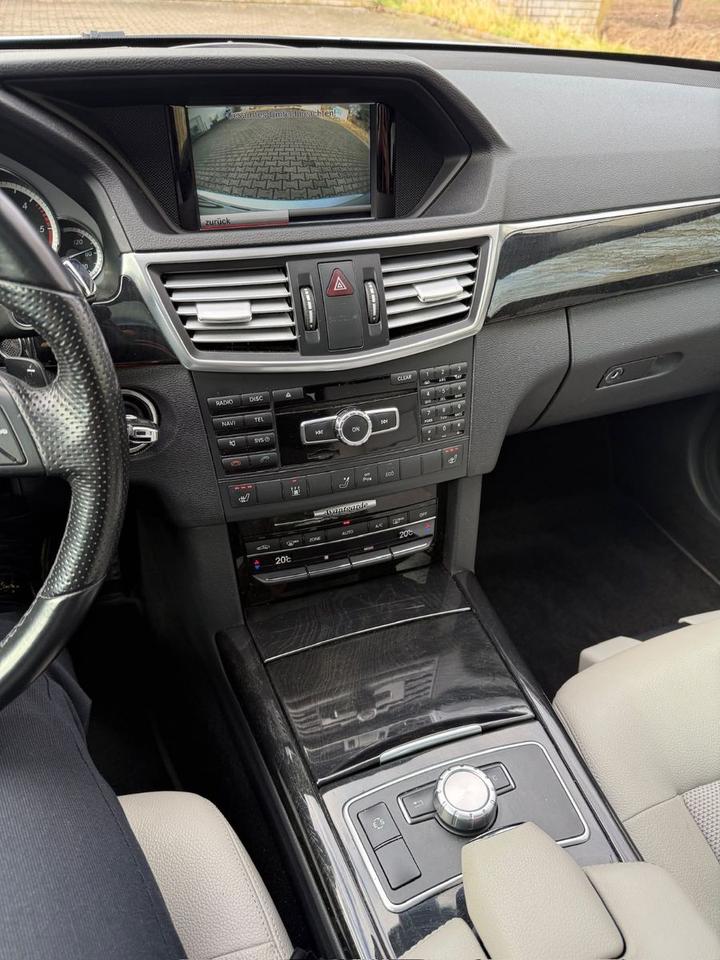 Mercedes Benz E 250 2013 — photo 13