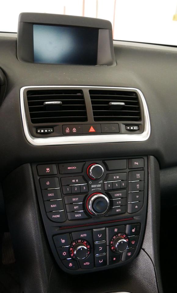 Opel Meriva 2015 — фото 11