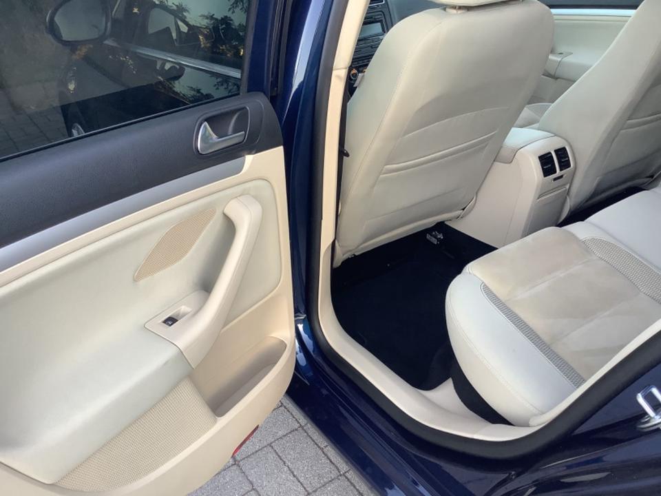 Volkswagen Weitere VW 2010 — photo 13