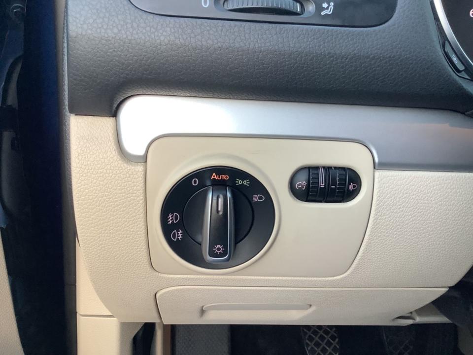 Volkswagen Weitere VW 2010 — photo 16