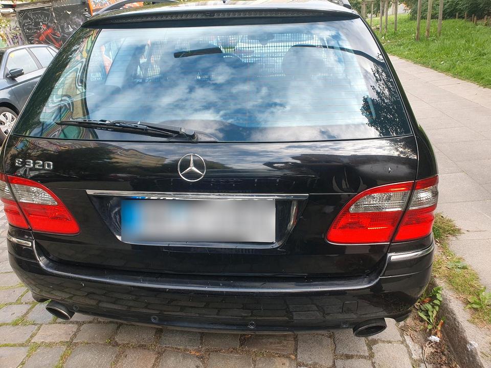 Mercedes Benz E 320 2008 — photo 9