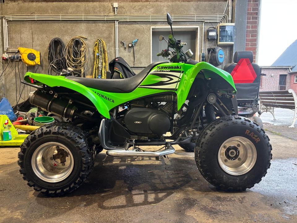 Kawasaki KFX 700 EZ08'-Motor revidiert-viele Neuteile-GPR Auspuff 2008 — interior