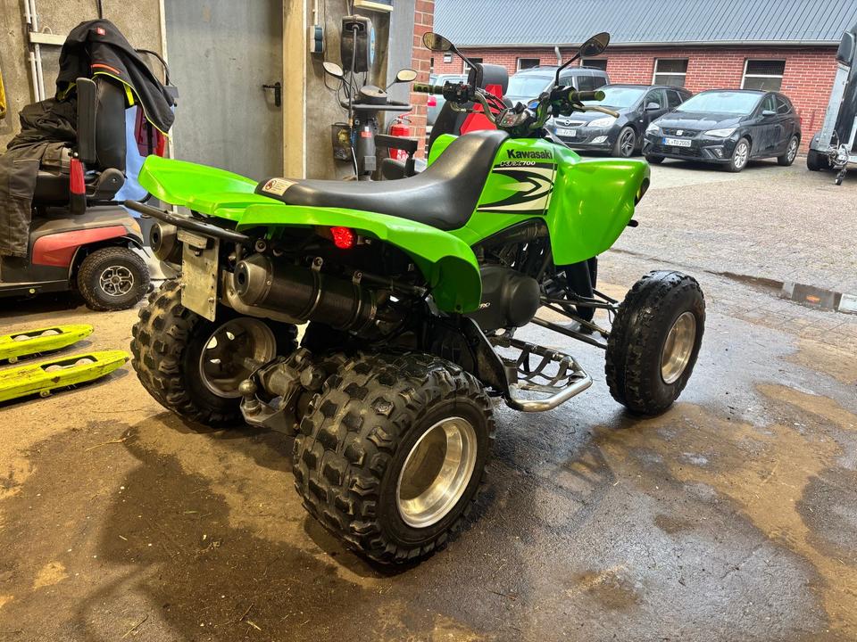 Kawasaki KFX 700 EZ08'-Motor revidiert-viele Neuteile-GPR Auspuff 2008 — engine 700 ccm