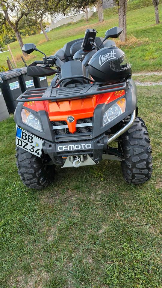  CF moto 800 2014 — interior