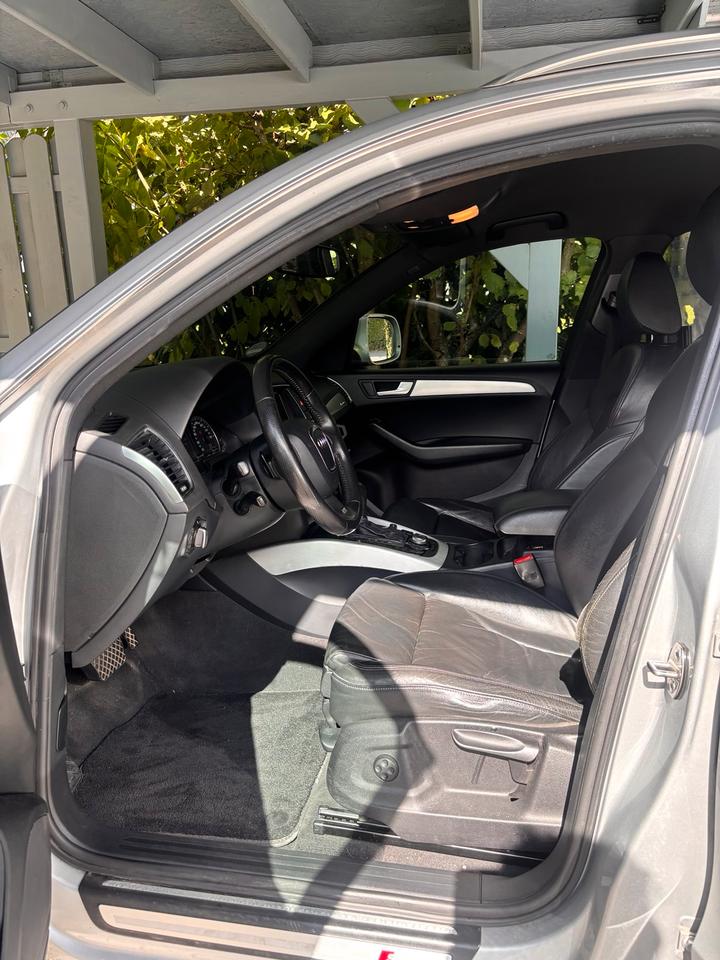 Audi Q5 2010 — photo 10
