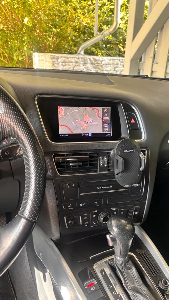 Audi Q5 2010 — photo 15