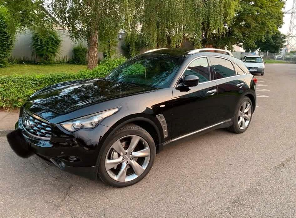 Infiniti FX 2012 — rear view