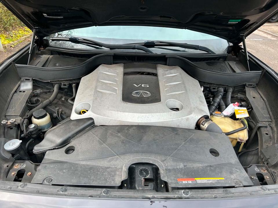 Infiniti FX 2012 — photo 8