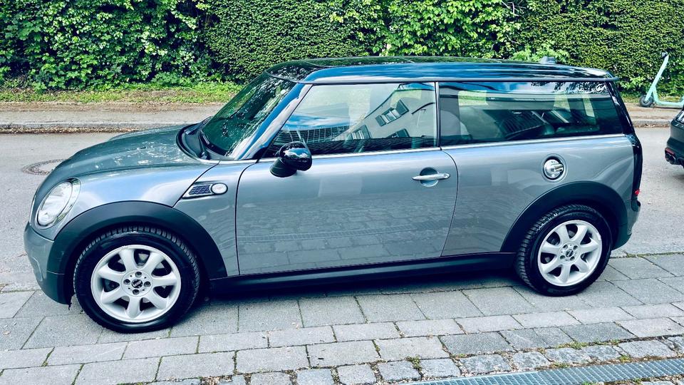 Mini Cooper S Clubman 2009 — interior