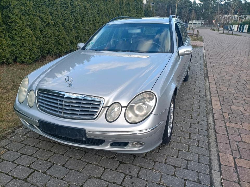 Mercedes Benz E 220, 2005