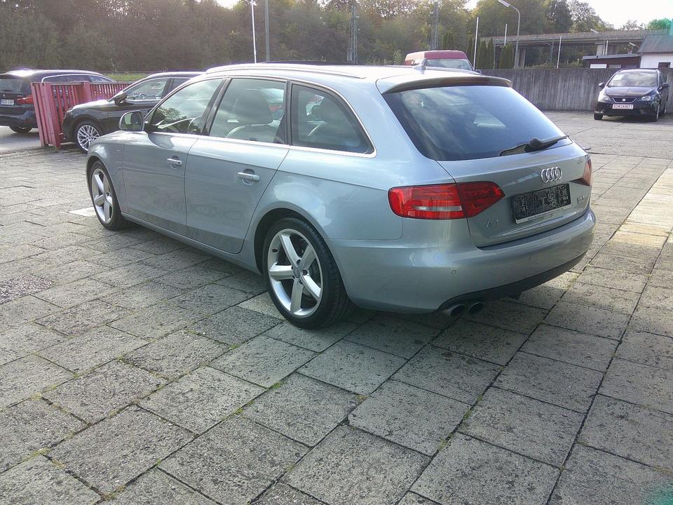 Audi A4 2008 — салон