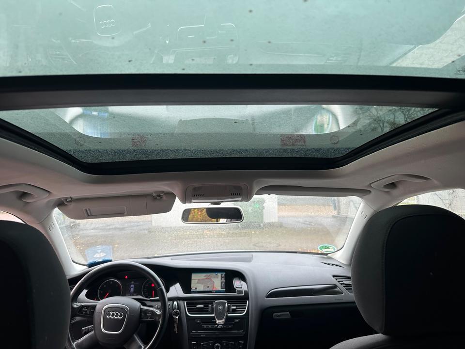 Audi A4 2008 — interior