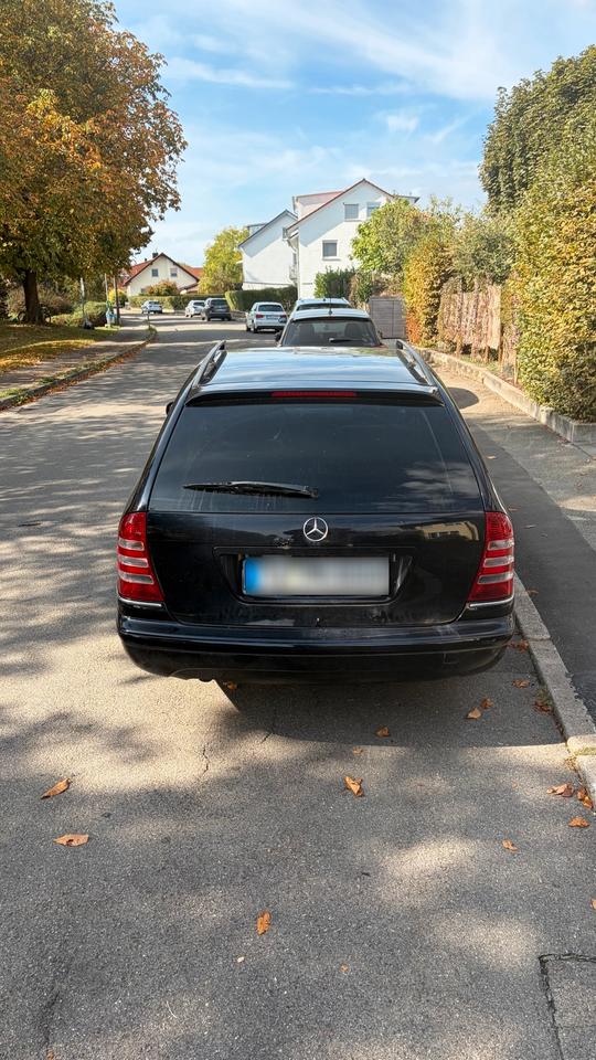 Mercedes Benz C 220 2005 — двигун