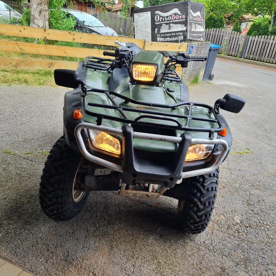 Honda Trx 500 Rubicon foreman 2004 — вигляд ззаду