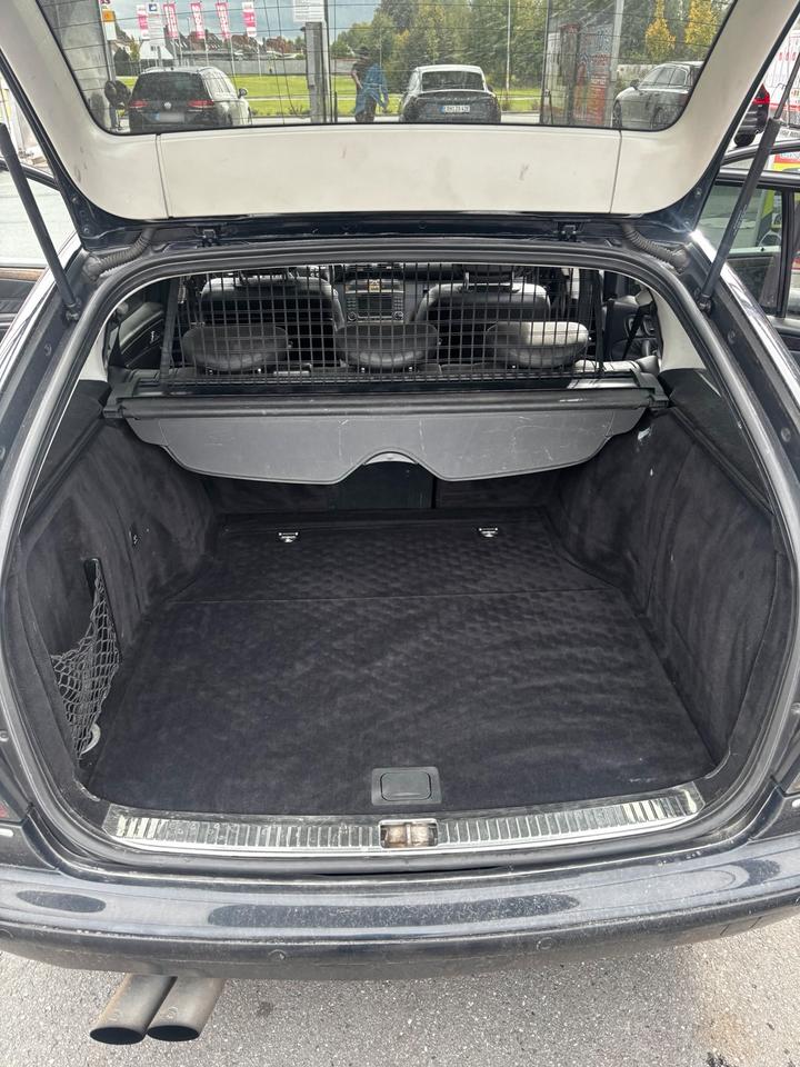 Mercedes Benz C 320 2005 — photo 11