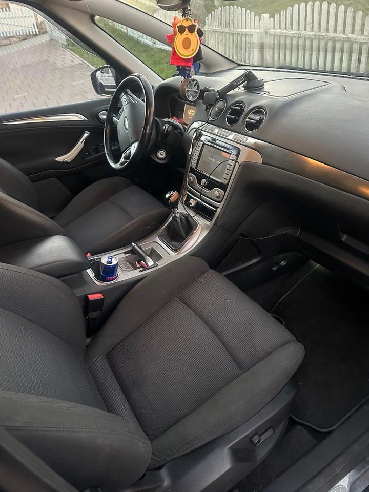 Ford S-Max 2008 — interior