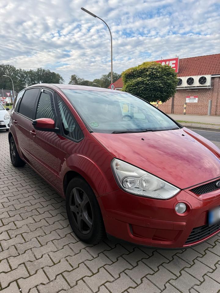 Ford S-Max 2007 — вигляд ззаду