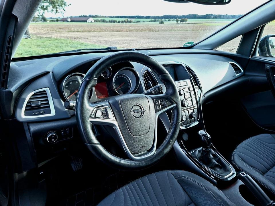 Opel Astra 2015 — photo 5