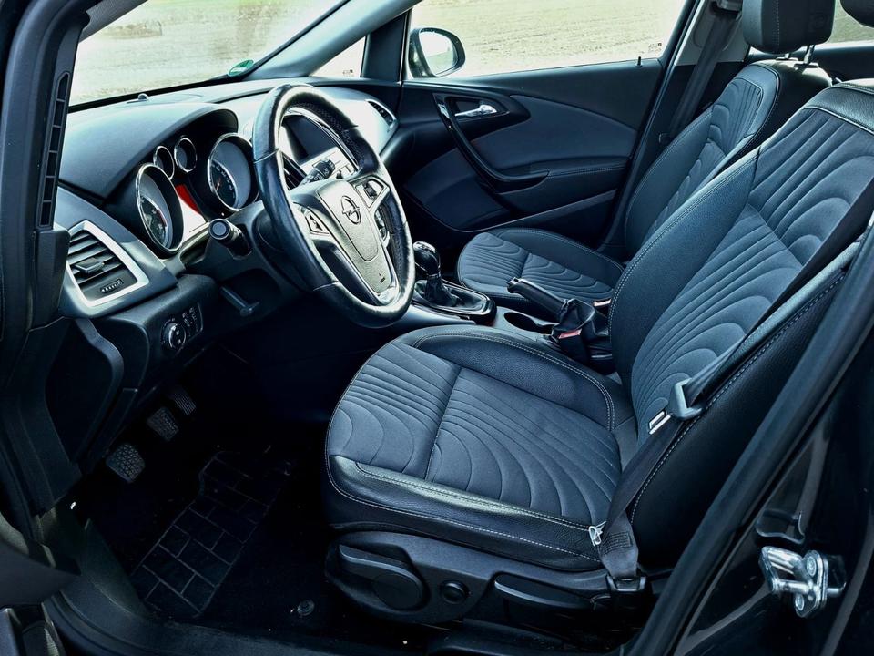 Opel Astra 2015 — photo 6