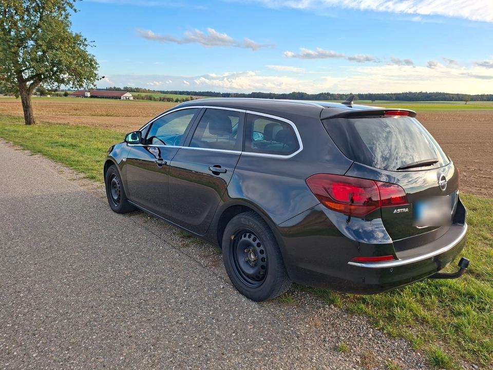 Opel Astra 2015 — photo 7