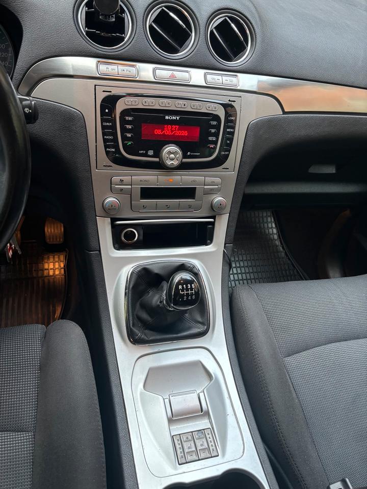 Ford S-Max 2007 — photo 11