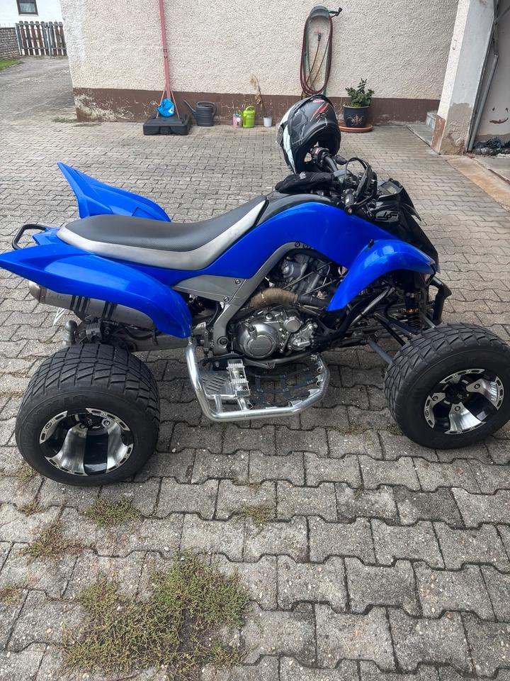Yamaha Raptor 700 mit LoF zum verkaufen 2010 — rear view