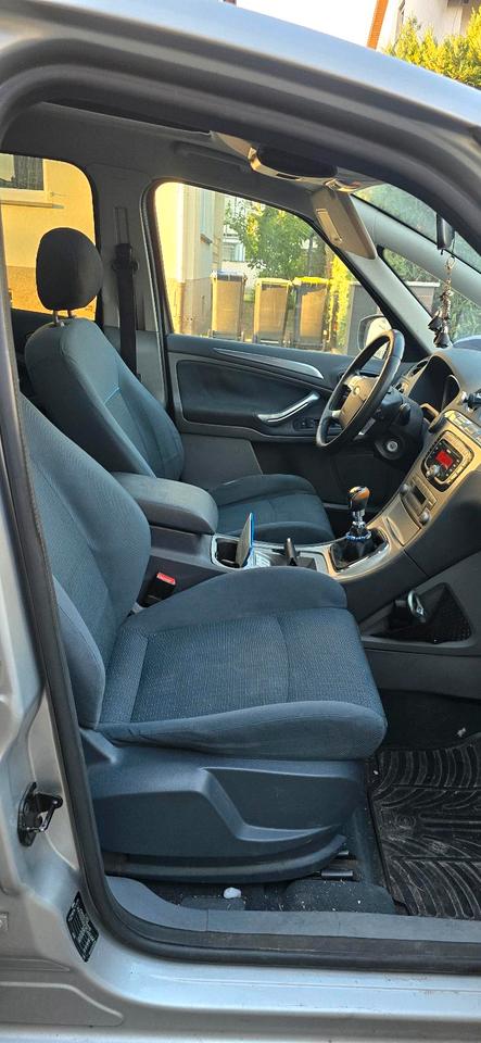Ford S-Max 2008 — photo 15