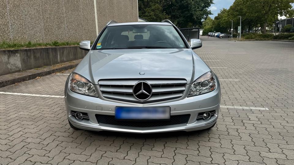 Mercedes Benz C 220 2008 — rear view