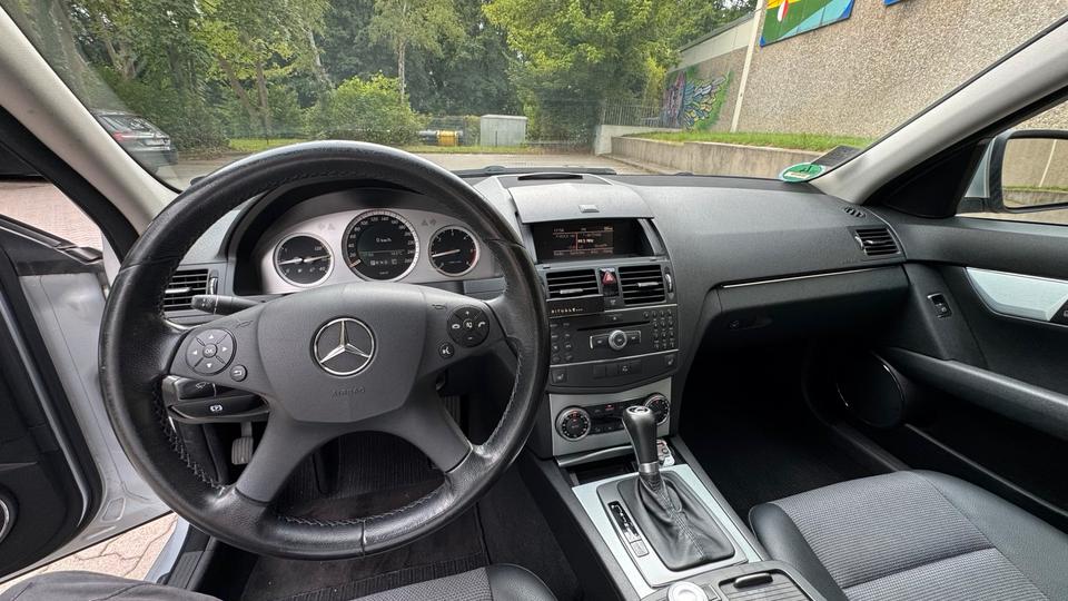 Mercedes Benz C 220 2008 — photo 9