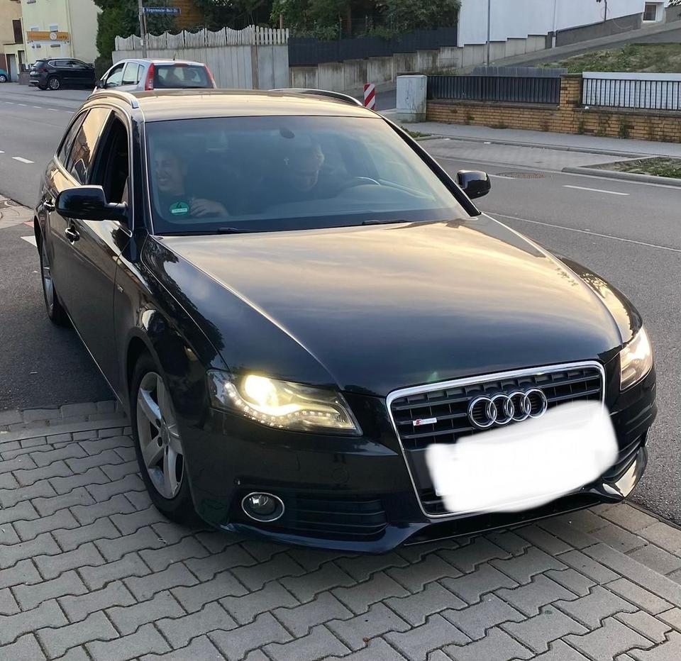 Audi A4 2009 — rear view