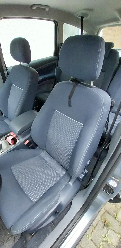 Ford S-Max 2010 — photo 5
