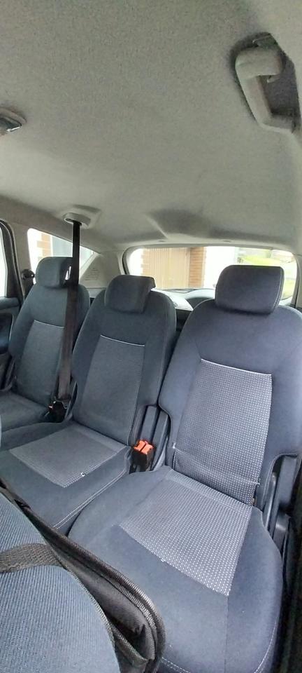 Ford S-Max 2010 — photo 6