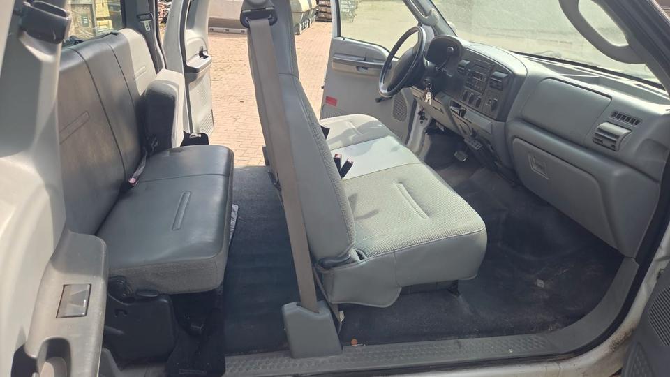 Ford F 250 2006 — photo 11