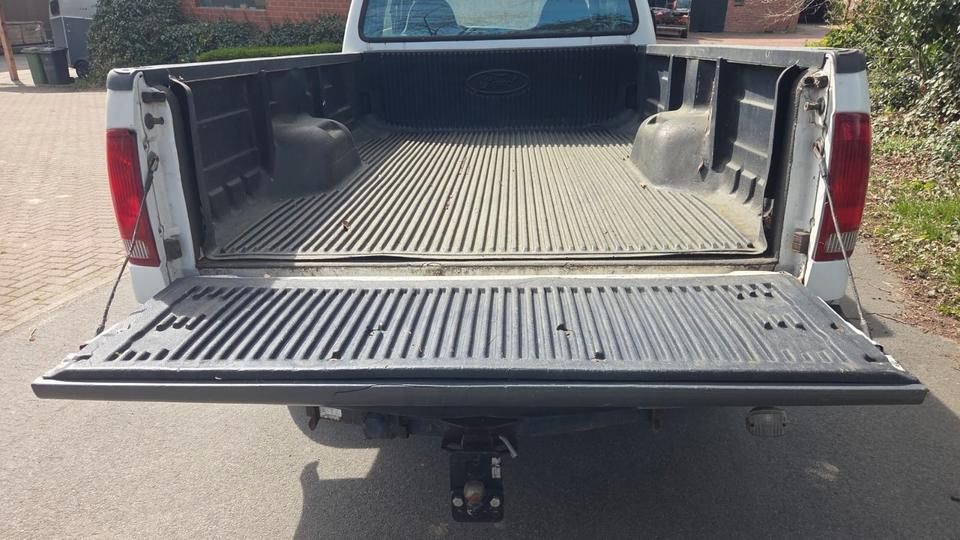 Ford F 250 2006 — engine