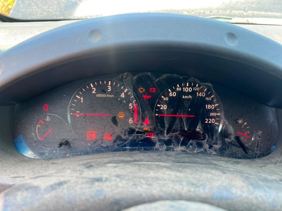 Nissan Navara 2012 — photo 14