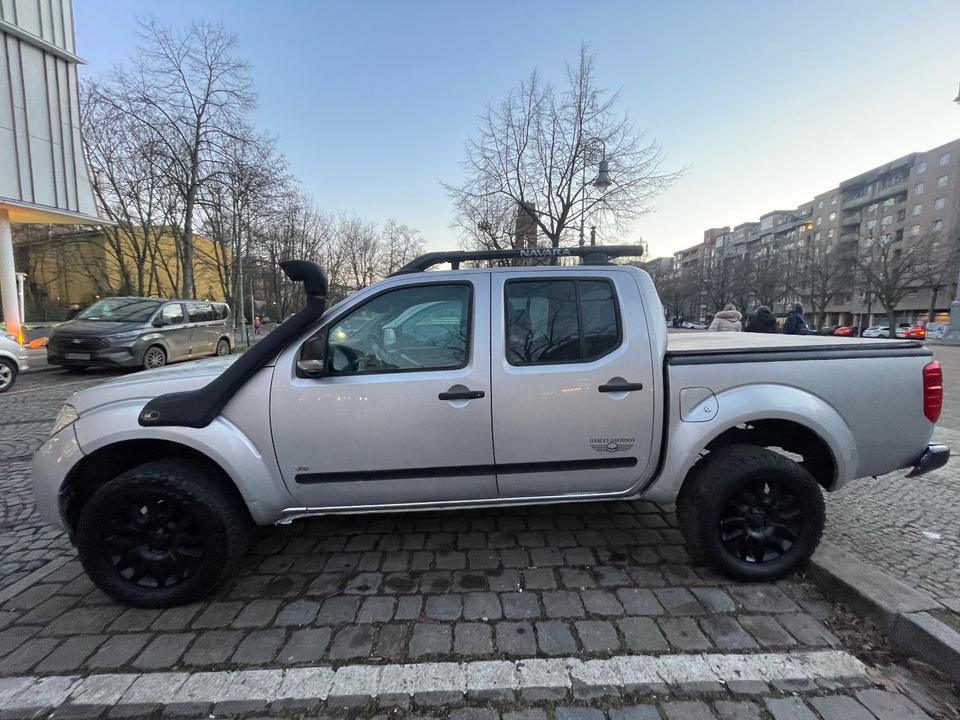 Nissan Navara 2012 — photo 6