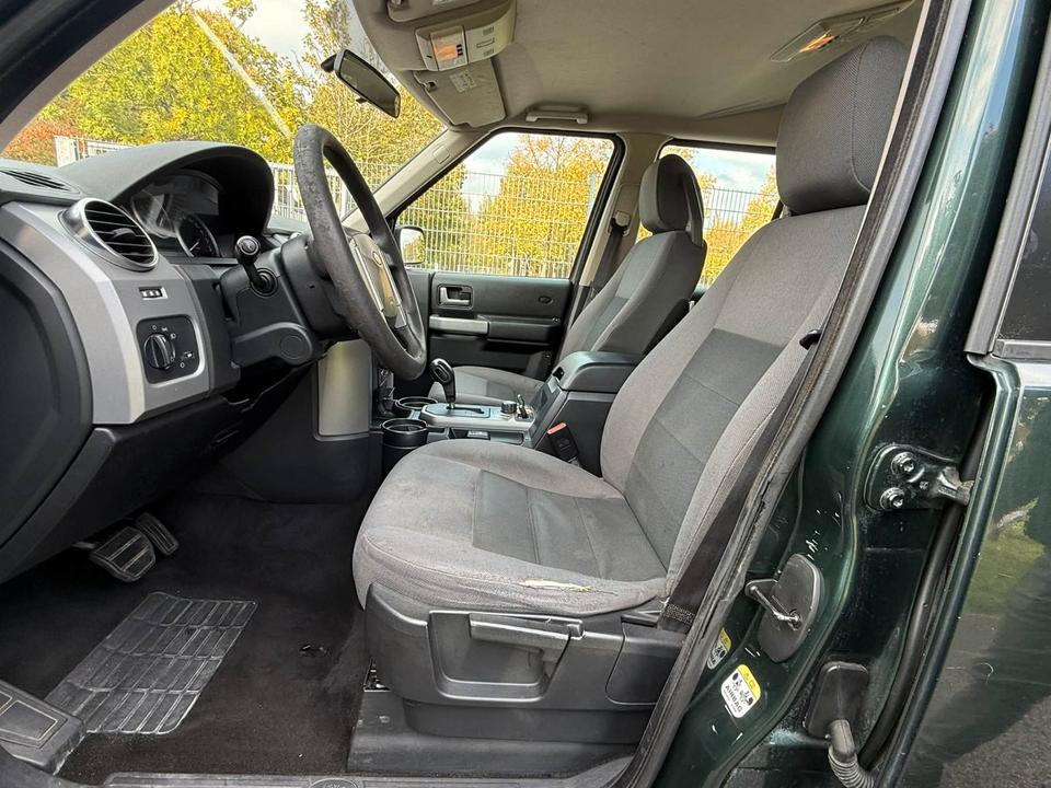 Land Rover Discovery 2008 — photo 14