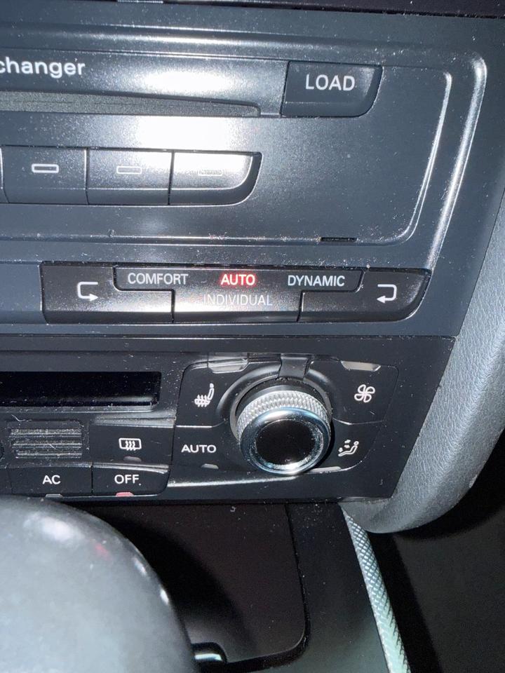 Audi A4 2008 — photo 11