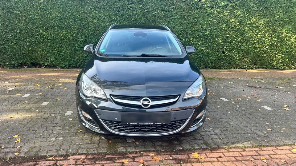 Opel Astra, 2013