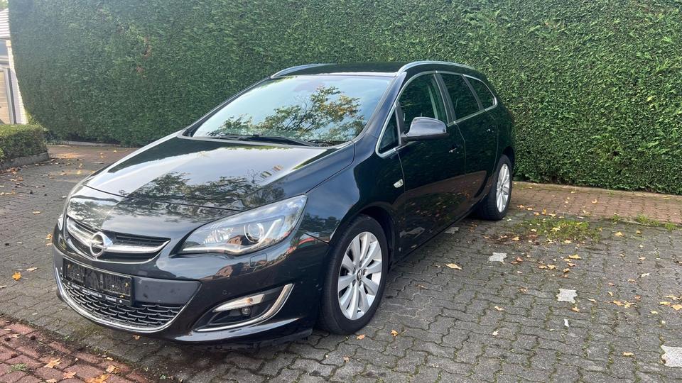 Opel Astra 2013 — engine
