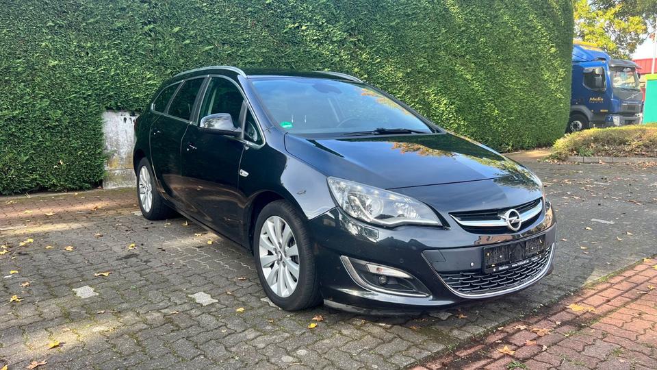 Opel Astra 2013 — photo 5