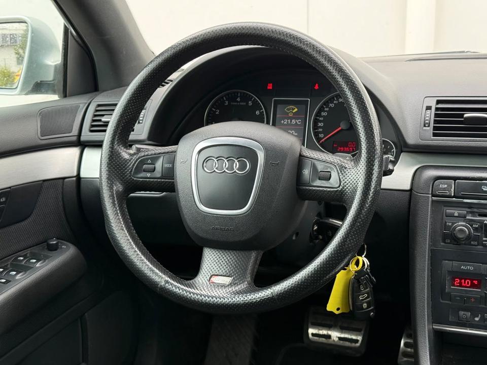 Audi A4 2005 — photo 12