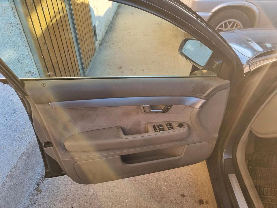 Audi A4 2006 — photo 8