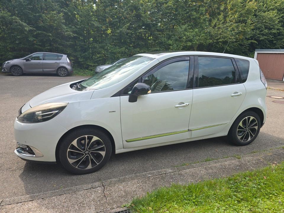 Renault Scenic 2014 — rear view