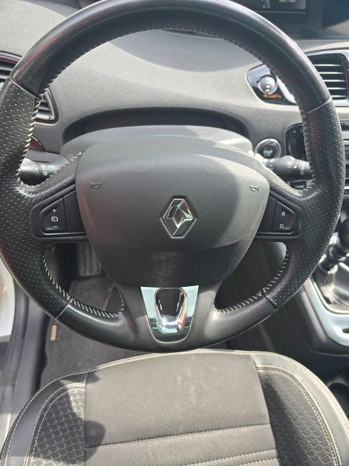Renault Scenic 2014 — photo 6