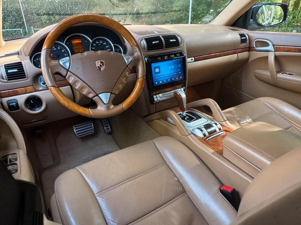 Porsche Cayenne 2013 — photo 13