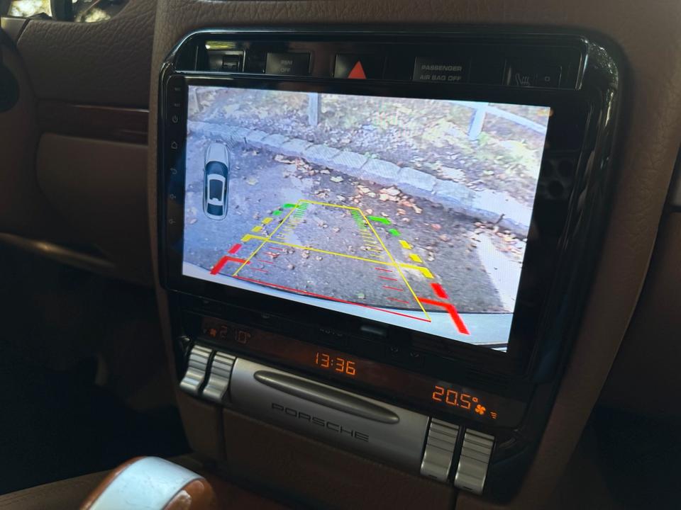 Porsche Cayenne 2013 — photo 14
