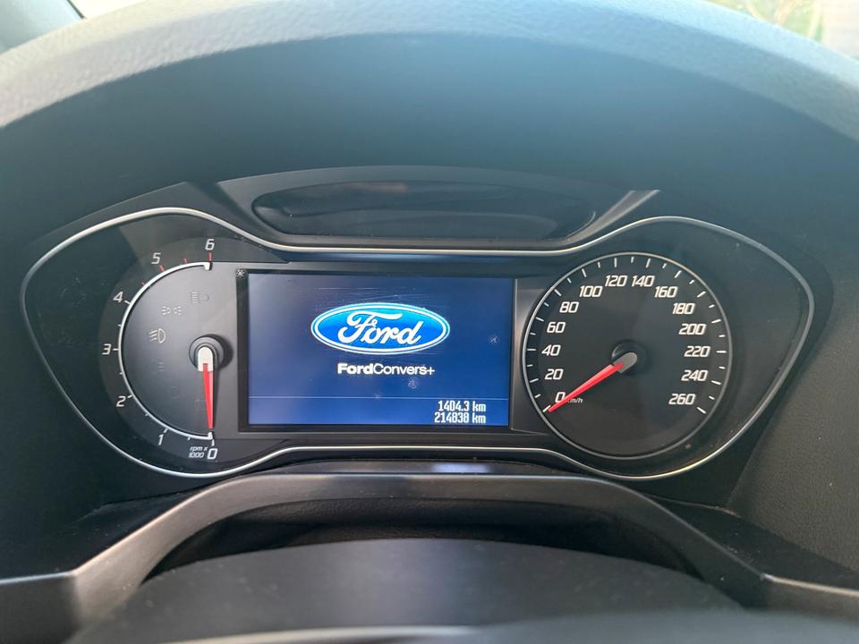 Ford Focus 2012 — photo 7
