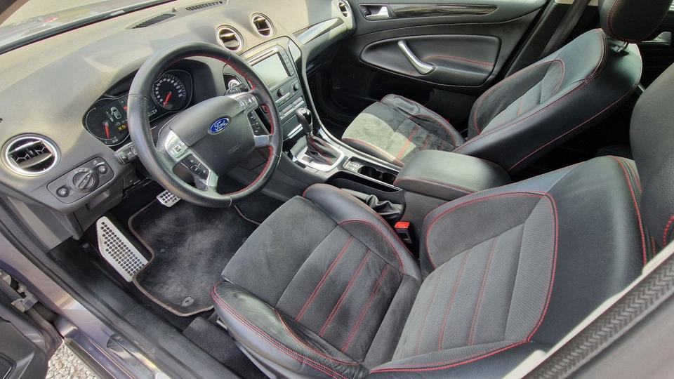 Ford Mondeo 2014 — photo 13